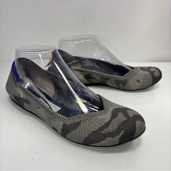 Rothy’s Round Toe Gray Camo Neon Heel Stripe Flats Retired Rare Size 6.5 - Picture 2 of 13